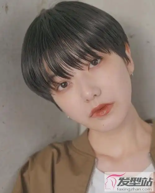 中性风酷帅女生短发 头发剪短做个酷girl超有型_发型站_最新流行发型