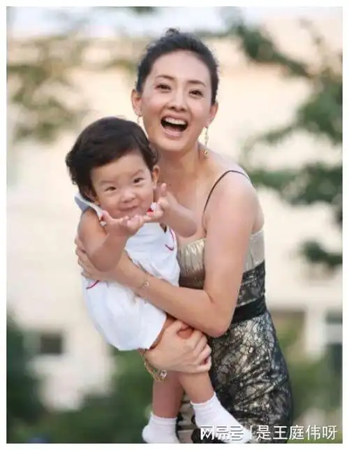 春晚小品女神牛莉:早期龙套无人知,近照曝光|黄宏|冯巩|洪剑涛|郭冬临