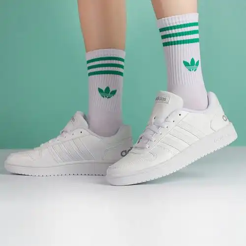 adidas阿迪达斯休闲鞋女新款板鞋低帮轻便透气小白鞋运动鞋fy6024