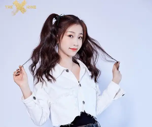 the9写真来袭,大家气场全开超霸气,有一位成员却偏要"搞特殊"_造型