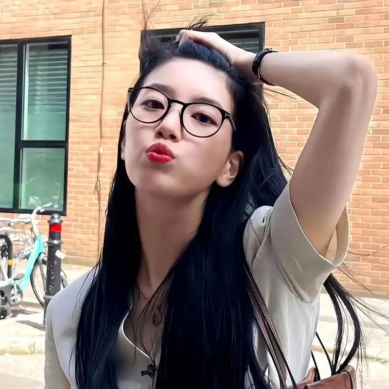 追星人不缺头像壁纸—裴秀智