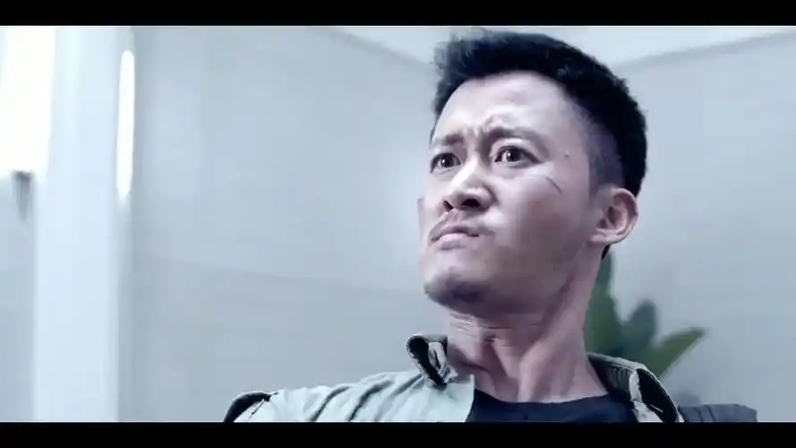 活动作品动作电影杀破狼2吴京干掉聋哑杀手动作潇洒飘逸