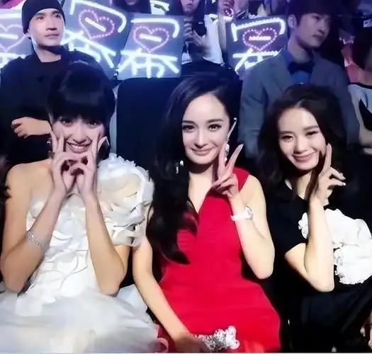 娱乐圈的85花大换血,展现得淋漓尽致|唐嫣|赵丽颖|女明星_网易订阅