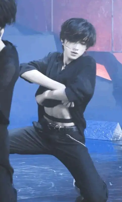 有没有宋亚轩粉丝安利一下?