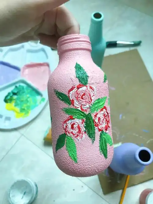 变身艺术品#用完的瓶子才后不要扔掉了,小塑料瓶也可以有很大的创造力