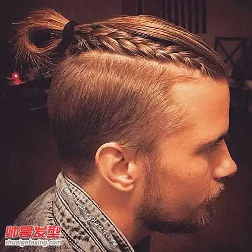 十款性感好看的男士长头发造型 男人长发发型(4)