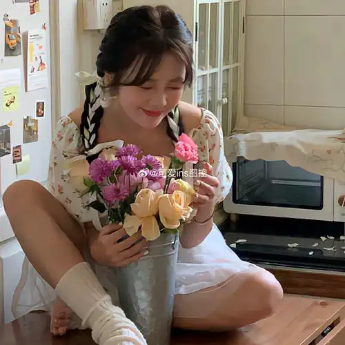 3039可爱哈欠夕阳不露脸自拍文艺氛围感女头    #头像##女生头像