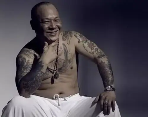 香港影视最狠黑社会大佬,陈小春,任达华统统不是,第一功夫最厉害