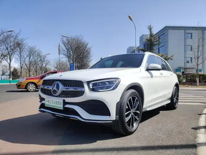奔驰glc300落地价多少钱(奔驰glc300落地价多少钱论坛)