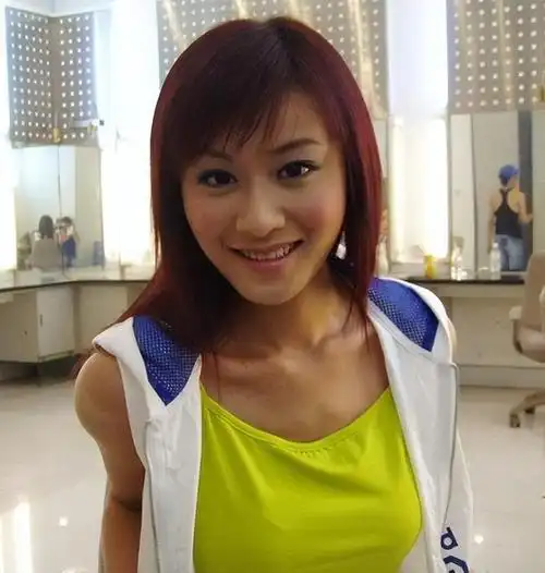 23岁嫁给田亮,结婚15年儿女双全,叶一茜如今的生活美满幸福