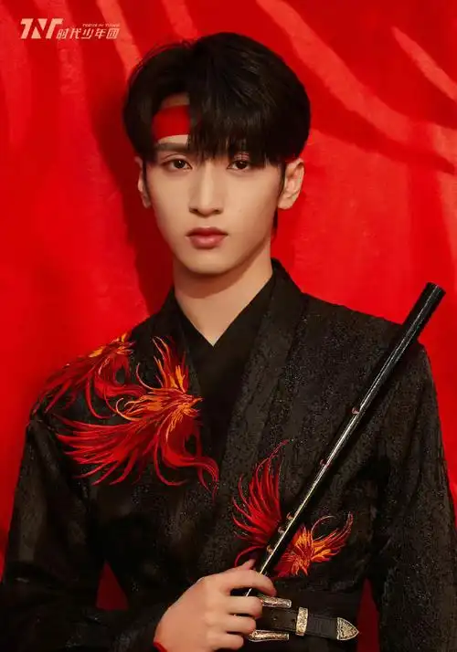 时代少年团古装造型合集#严浩翔古装造型小合集～一身正气的武侠胶