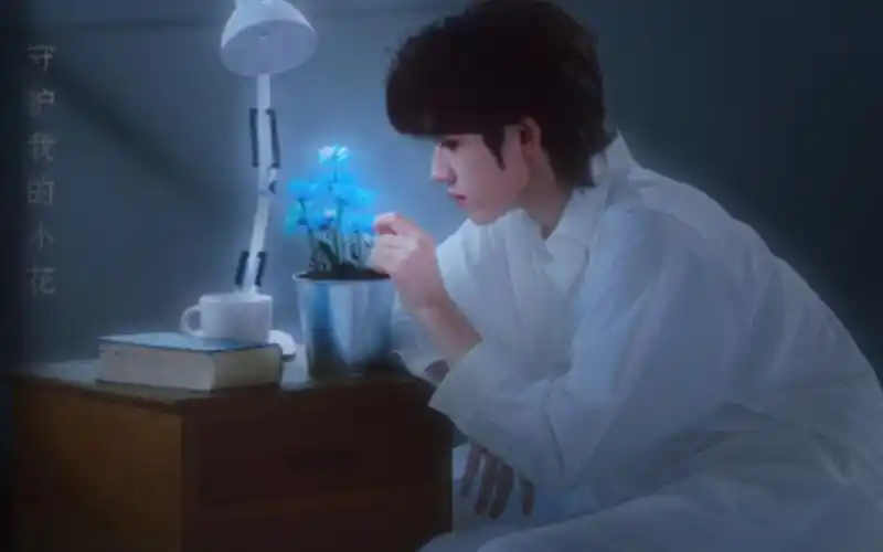 【宋亚轩】"守护我的小花"05无时无刻都在守护小蓝花的乖宝,不是在