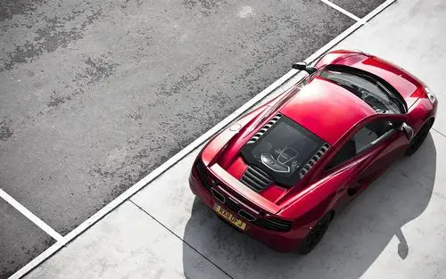 迈凯轮mp4-12c酒红色汽车高清壁纸