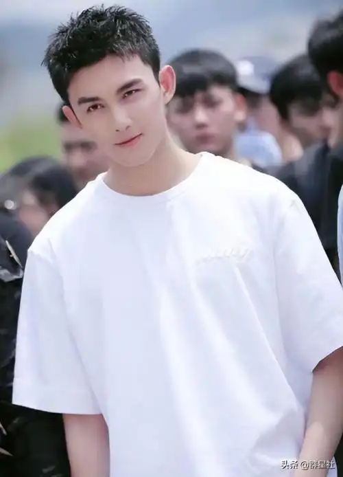 吴磊:三岁入行,五岁拍戏(吴磊个人资料简介及家世)