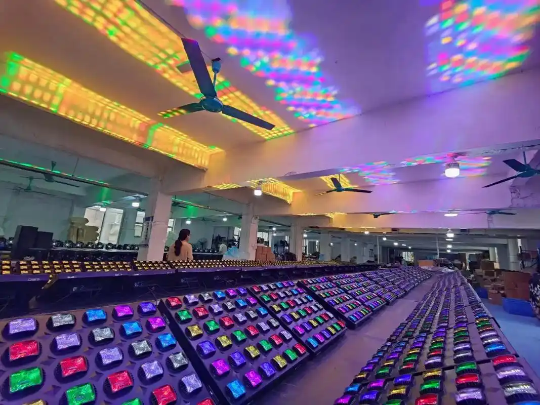 钻石矩阵,现货500台#光束灯 #舞台灯光 #领航灯光 - 抖音