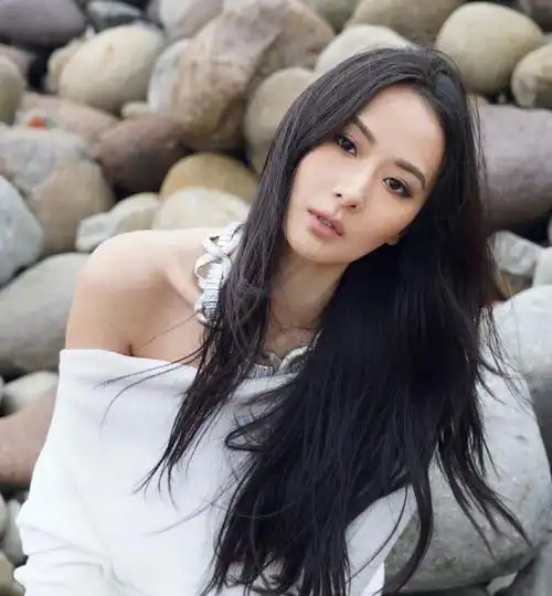 台湾第一名媛孙芸芸父亲再度入狱娇妻及子女富贵依旧未受影响