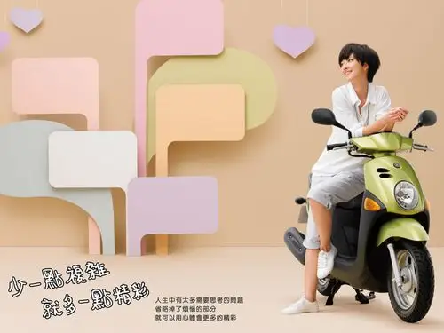 桂纶镁短发发型