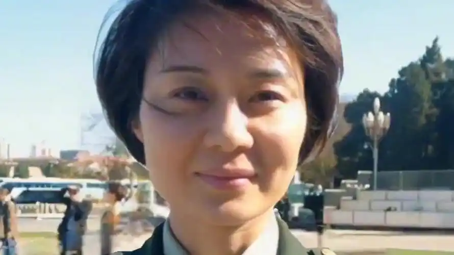 中国第一女特警武警十大忠诚卫士军中霸王花让坏人闻风丧胆的雷敏大校