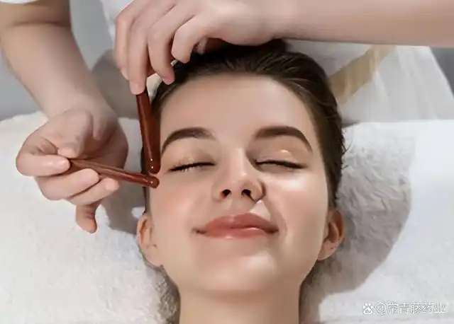 面部拨筋的"热潮",不要轻易尝试,看看就知道了