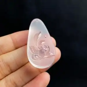 天然粉水晶荷花吊坠莲花吊坠玉雕未镶嵌挂件项坠项饰项链流行首饰