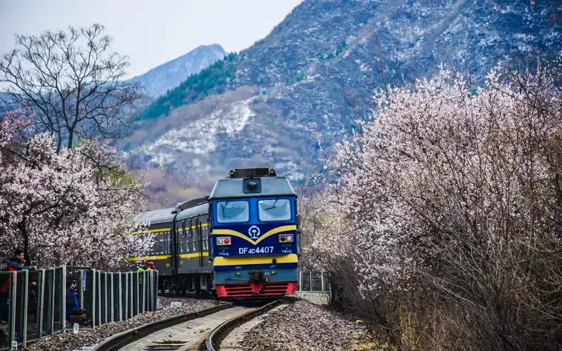 『铁路』火车视频:京张之春_哔哩哔哩_bilibili