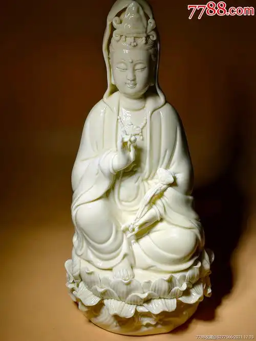 创汇时期的名家何朝宗款德化窑牙白瓷塑观音像