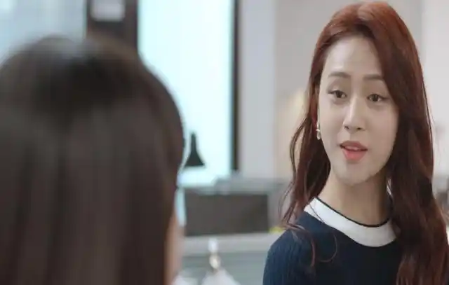 电视剧生活家李楚宁扮演者黄思瑞职业穿搭剧照图片