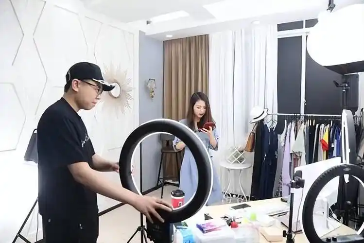 ost娱乐分享直播间布置攻略:才艺主播直播间应该如何设计?