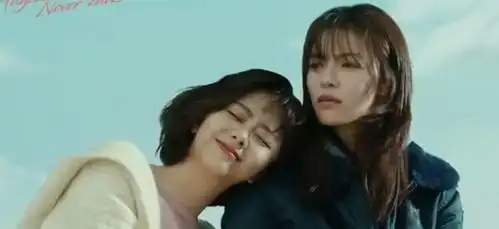 钟楚曦和谭松韵青春文艺大片《八月未央》,成长路上的另一半自己