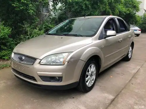 福特 福克斯三厢 2006款 1.8 自动 时尚型