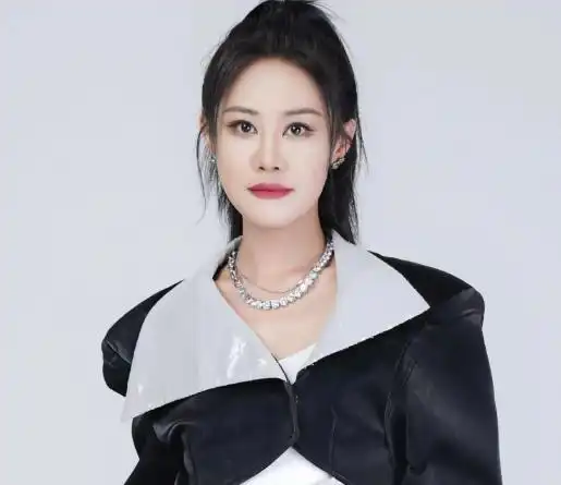 歌手梦然的真名叫什么?