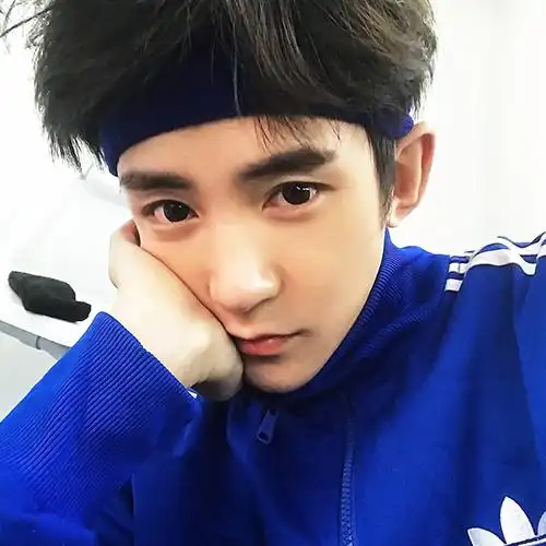 长眉若柳冷酷霸气帅哥头像真人