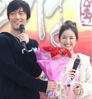 回顾演员林依晨32岁嫁豪门备孕7年才生下女儿在卑微中幸福