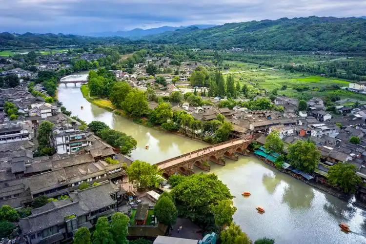 探访成都邛崃市平乐古镇保护传统村落就是保护文化遗产了不起的我们