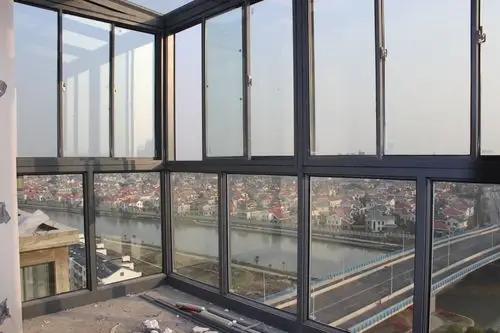 选购铝合金注意事项|封阳台知识|上海全景无框阳台窗有限公司 门窗