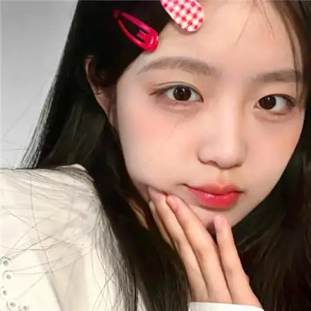 纯欲风女生头像ins氛围