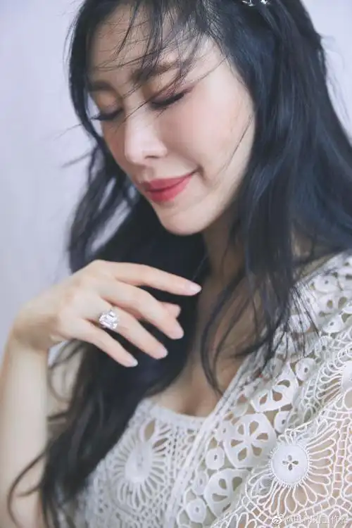 新鲜的meme田朴珺官博君先睹为快今天