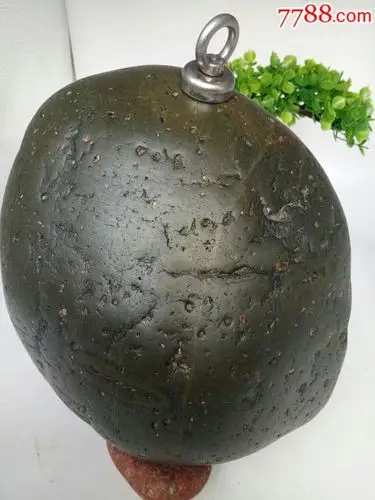 黑宝绿陨石(微弱磁)