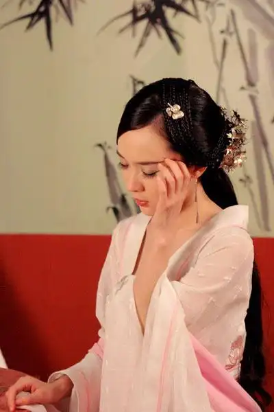 求古装美女照片!(什么电视剧都可以)