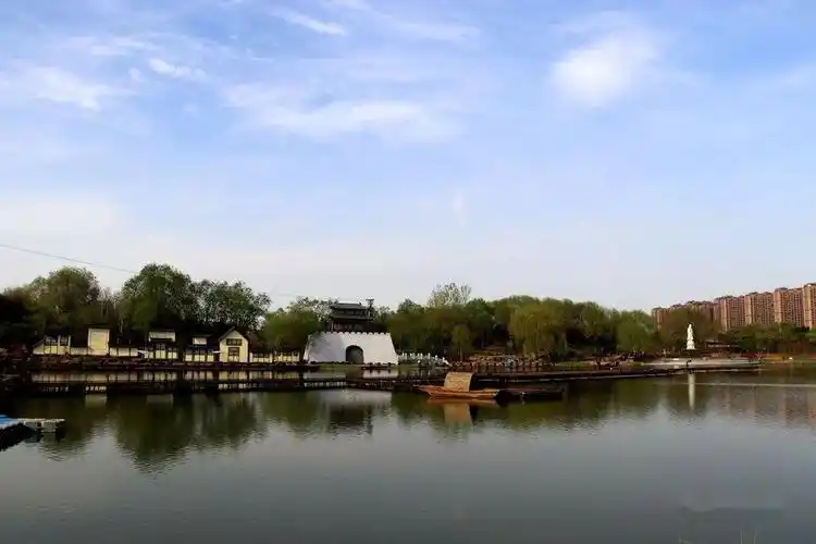 曹州牡丹园开门迎客