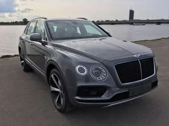 19款宾利添越4.0t汽油版现车展翅翱翔-新浪汽车