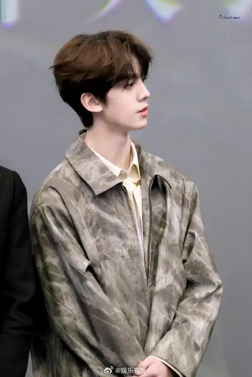 时代峰峻包场左航新电影