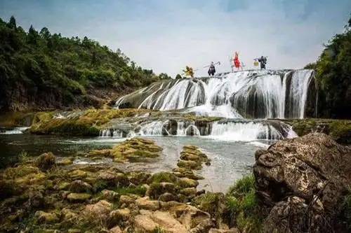 11,陡坡塘瀑布:85版《西游记》唐僧师徒四人牵马过河的取景处