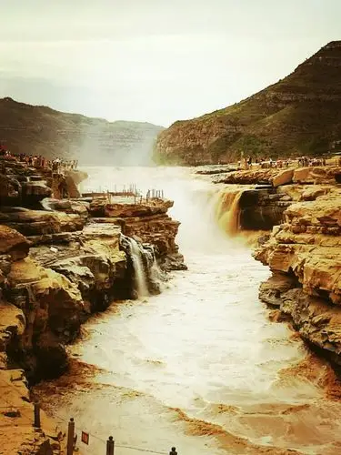 崔文斌手机摄影一一一《黄河壶口瀑布》 - 美篇