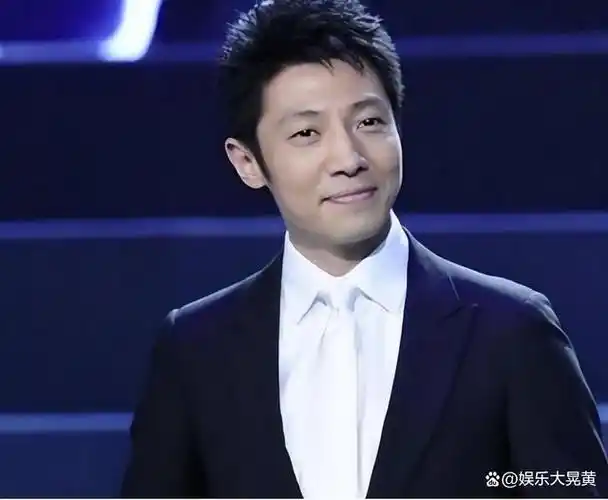 一个举动彻底暴露撒贝宁的人品难怪董宇辉叫他小撒