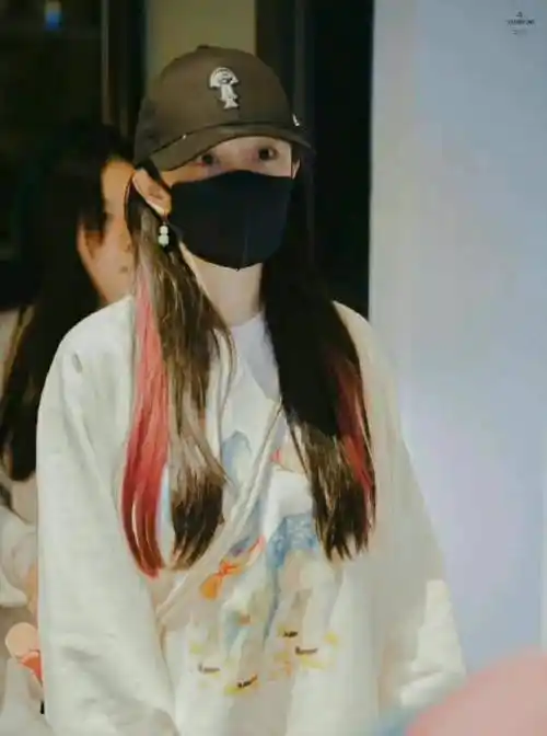 杨幂漂发了,是为新电影么?这发量羡慕了_网友_ep_造型