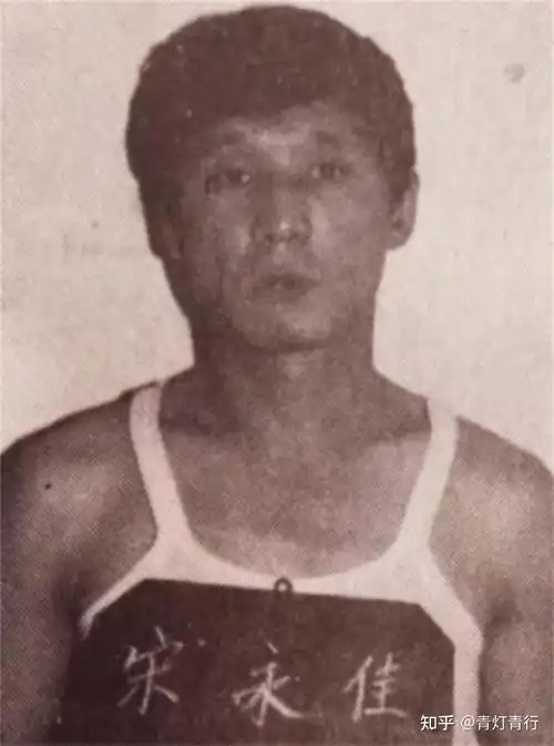 东北头号杀手莫磊身扛过肩龙称霸东北十余年近况令人唏嘘