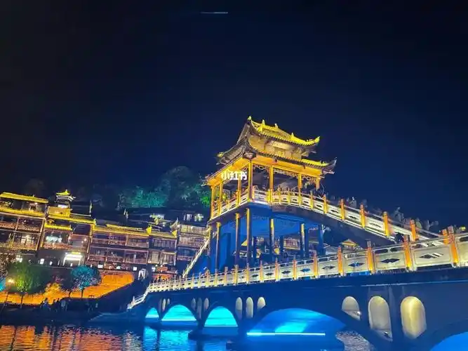 打卡凤凰古城来看看茂茂的长安城