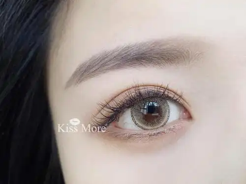 kiss more 系列edge 褐色 直径14.2 混血款 年抛 - 认证美瞳商城