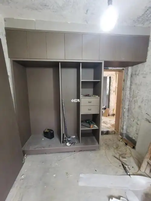 实用性,环保型是木工自己做比不了的#装修  #定制衣柜